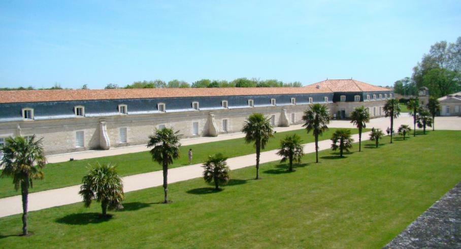 Le Petit Loft Des Thermes Rochefort  Eksteriør bilde
