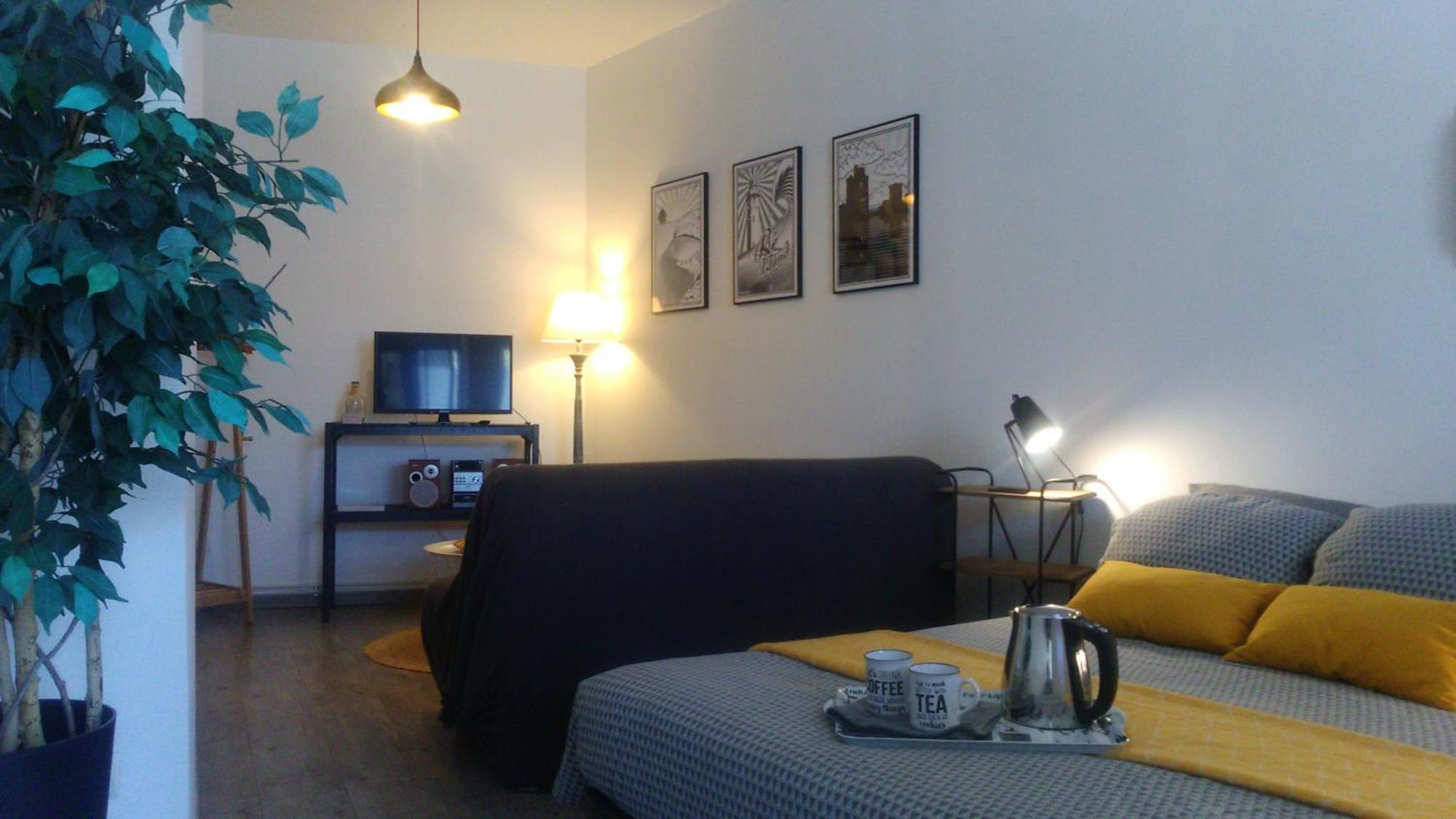 Le Petit Loft Des Thermes Rochefort  Eksteriør bilde